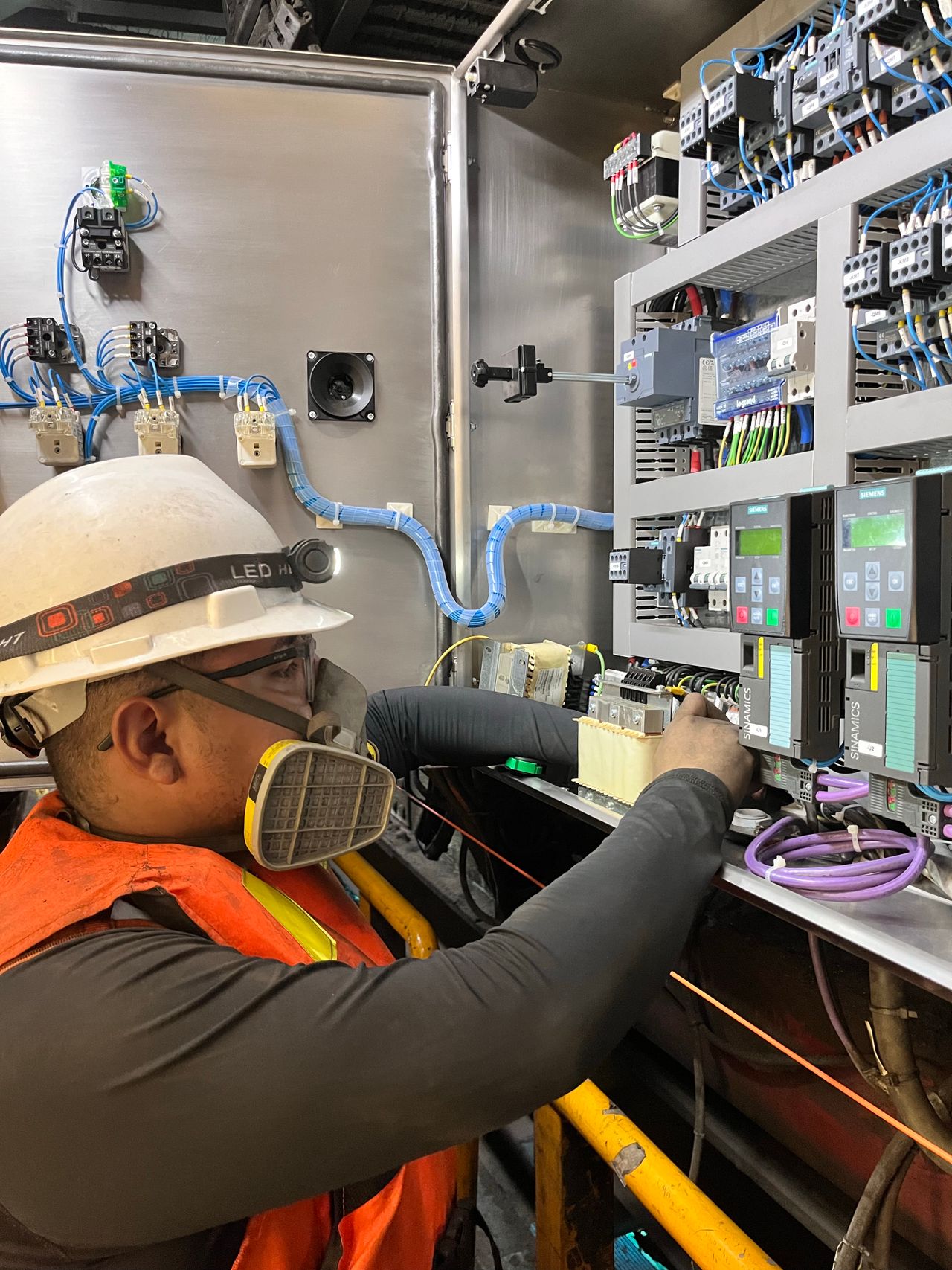 Línea de automatización industrial Byasa